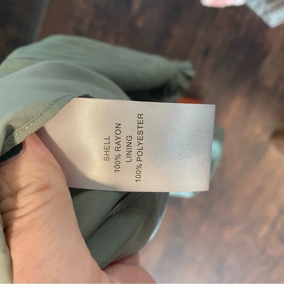 Anna Cate Tiered Midi Dress Sage Green Small - Picture 5 of 6